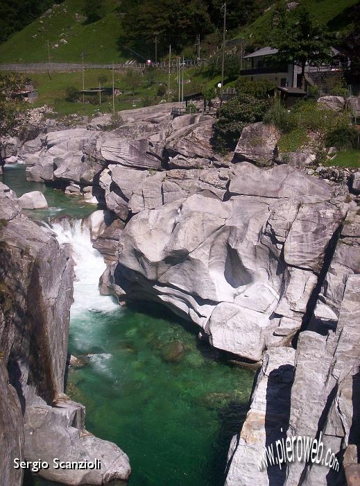 12 Salti del torrente.jpg